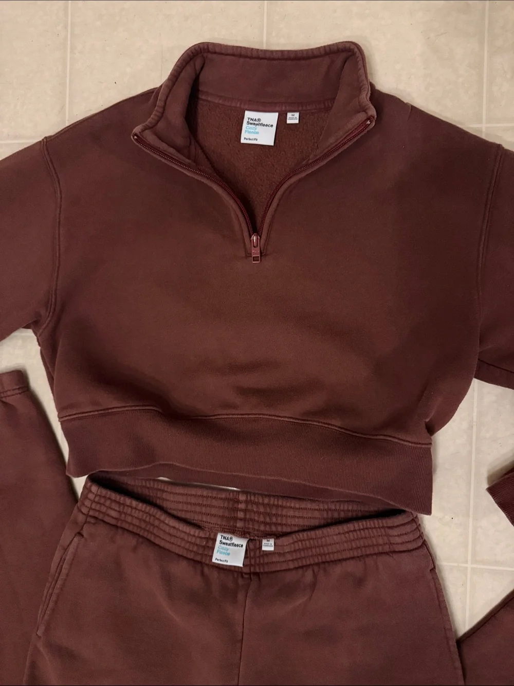 TNA Sweatfleece Cozy Fleece Perfect Fit Medium Sweatsuit Set 2pcs - Picture 2 of 7